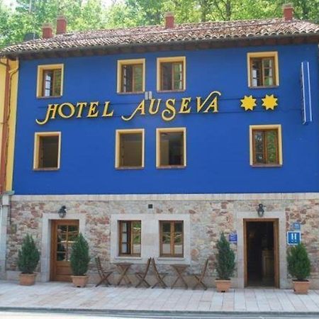 Auseva Hotel Covadonga Exterior photo